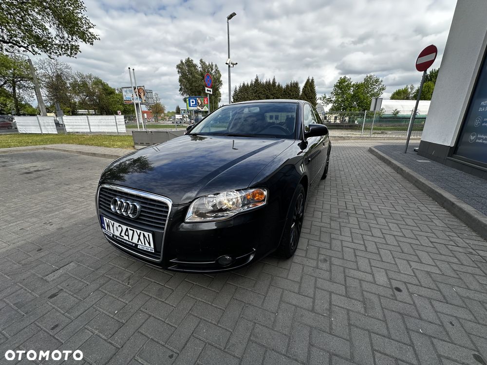 Audi A4 Limousine - 12