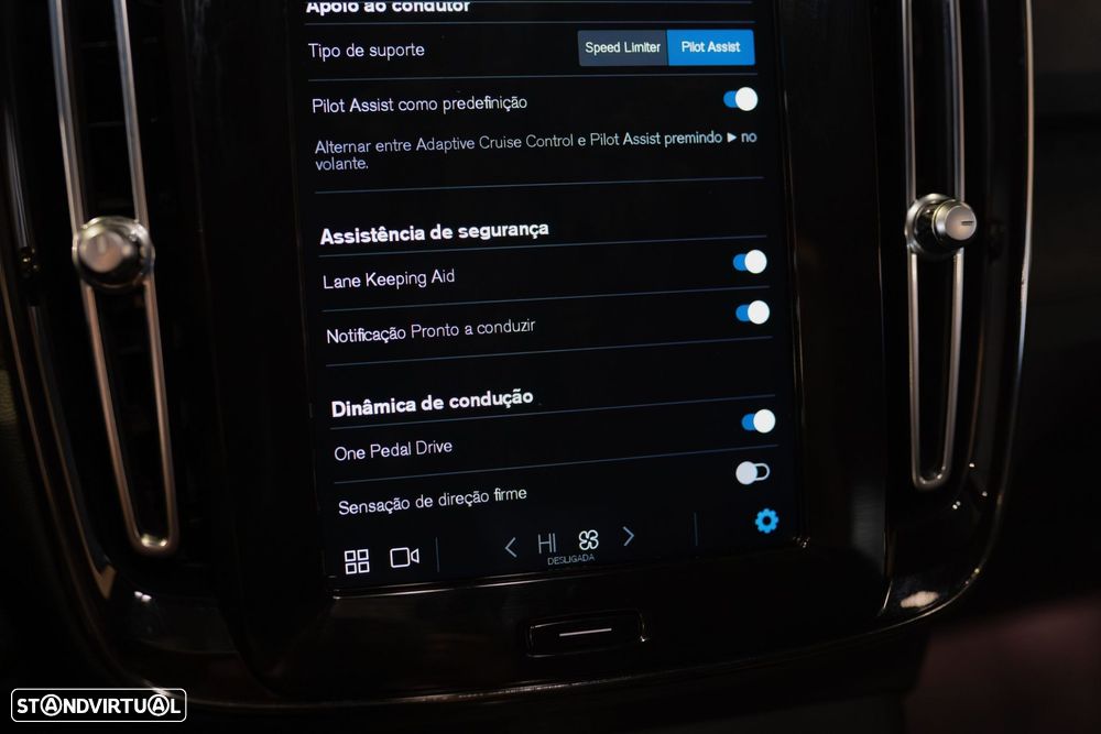 Volvo XC 40 Recharge Plus - 42