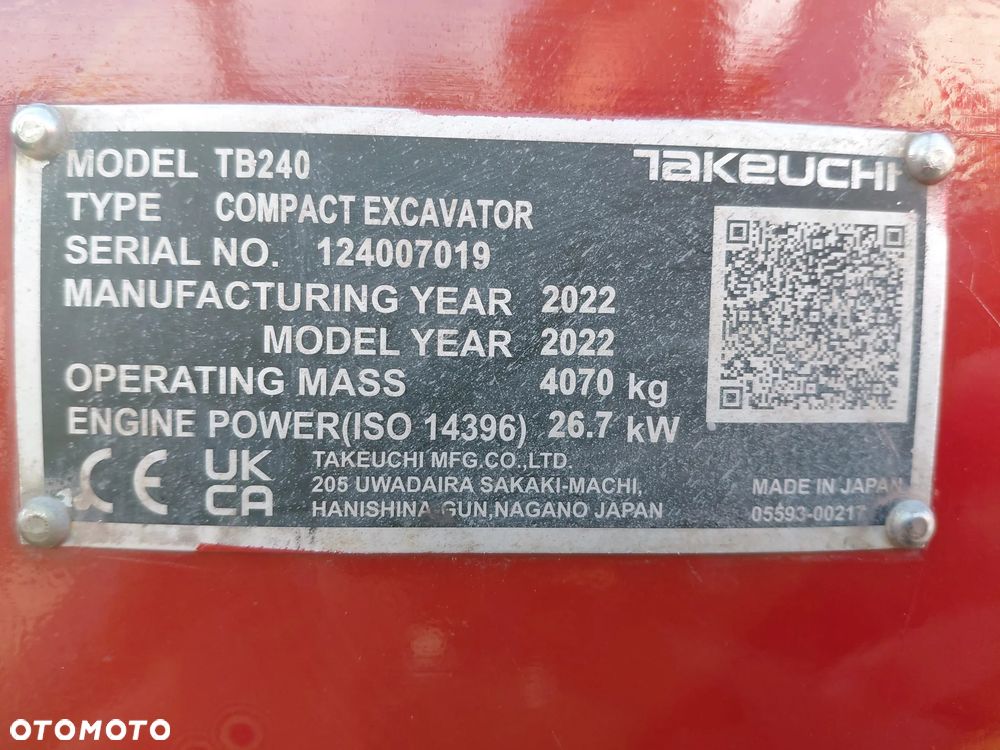 Takeuchi TB240 - 16