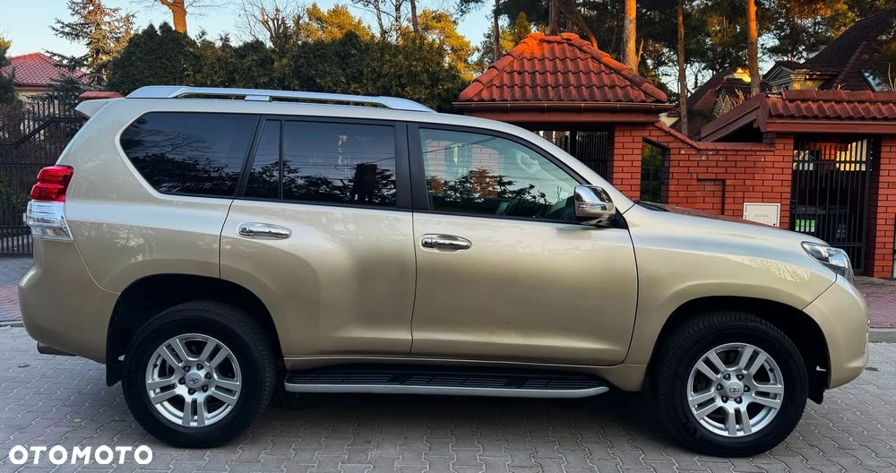 Toyota Land Cruiser 3.0 D-4D Automatik Executive - 4