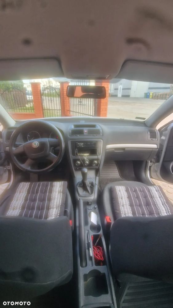 Skoda Octavia 1.6 - 9