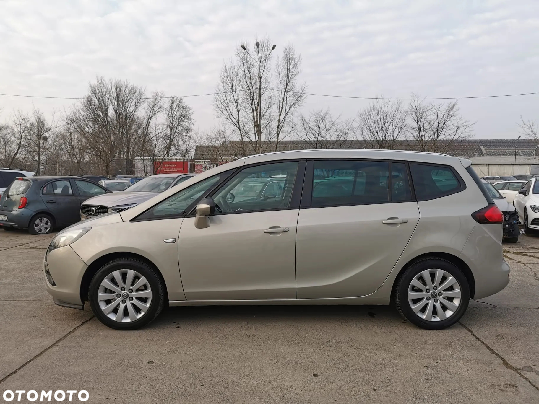 Opel Zafira 1.6 T SIDI Cosmo - 4
