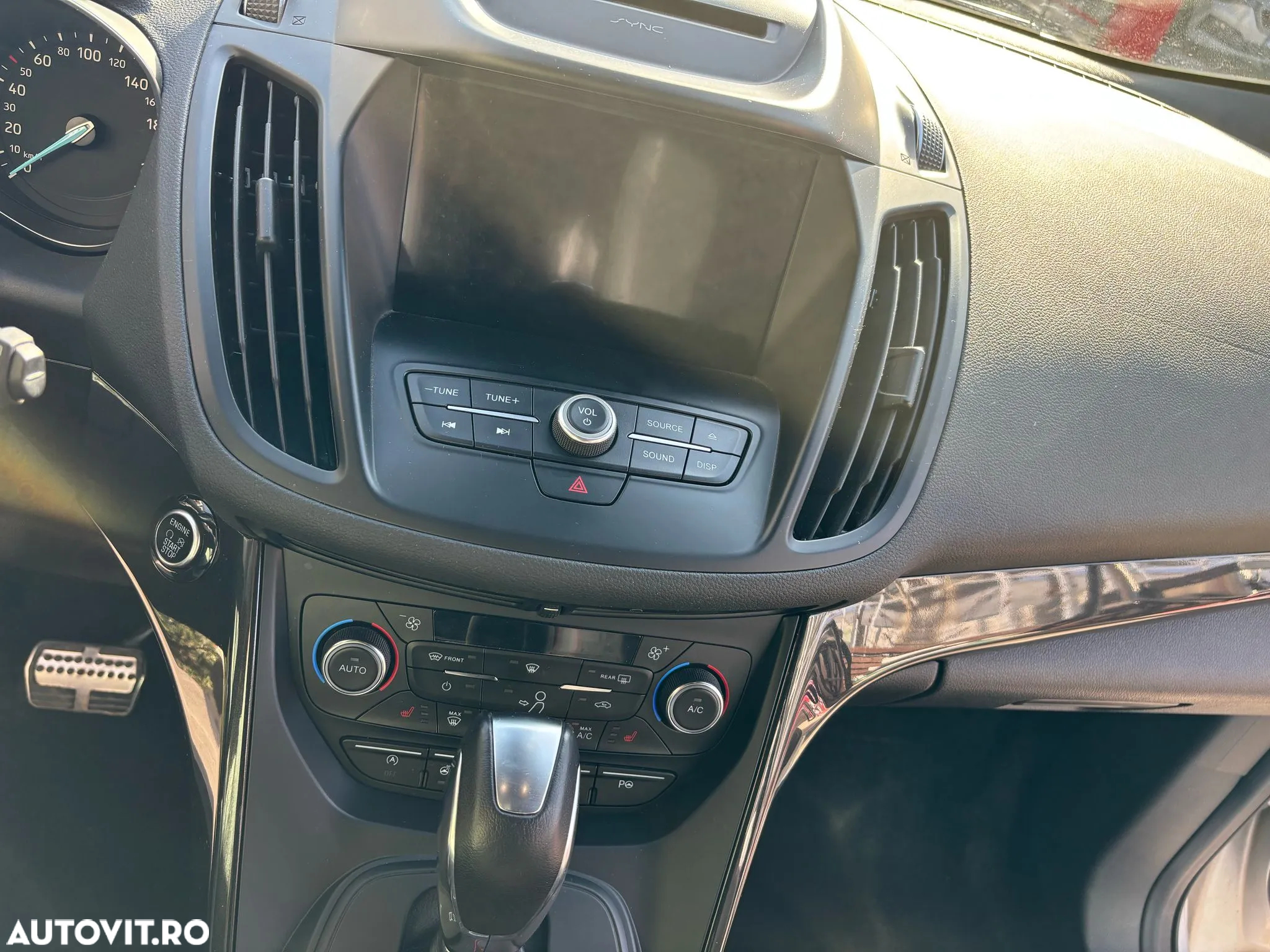 Ford Kuga 2.0 TDCi 4WD Powershift ST-Line - 16