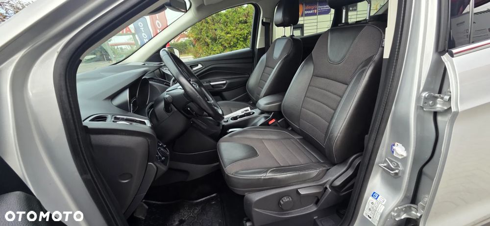 Ford Kuga 2.0 TDCi 4x4 Titanium - 32