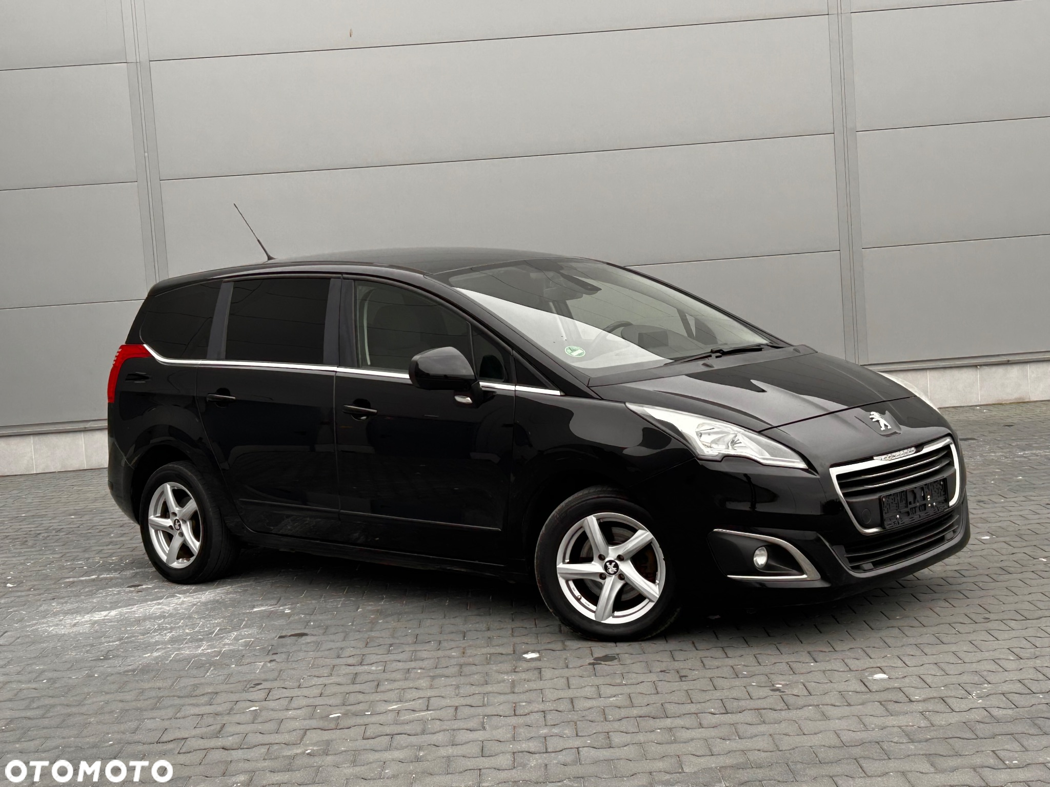 Peugeot 5008 2.0 BlueHDi Active 7os - 9