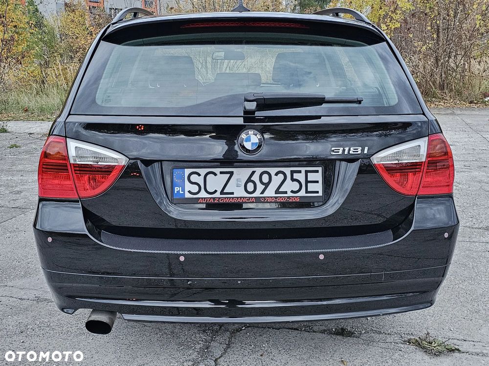 BMW Seria 3 318i - 5