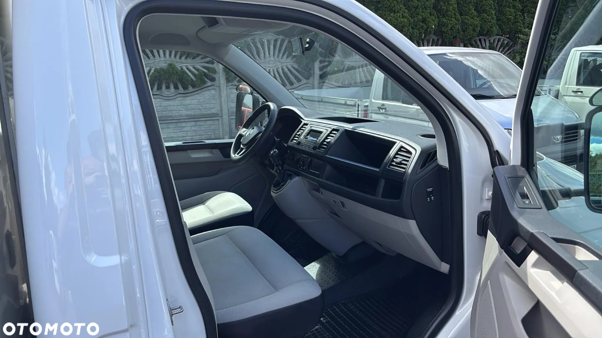 Volkswagen Transporter T6 - 11