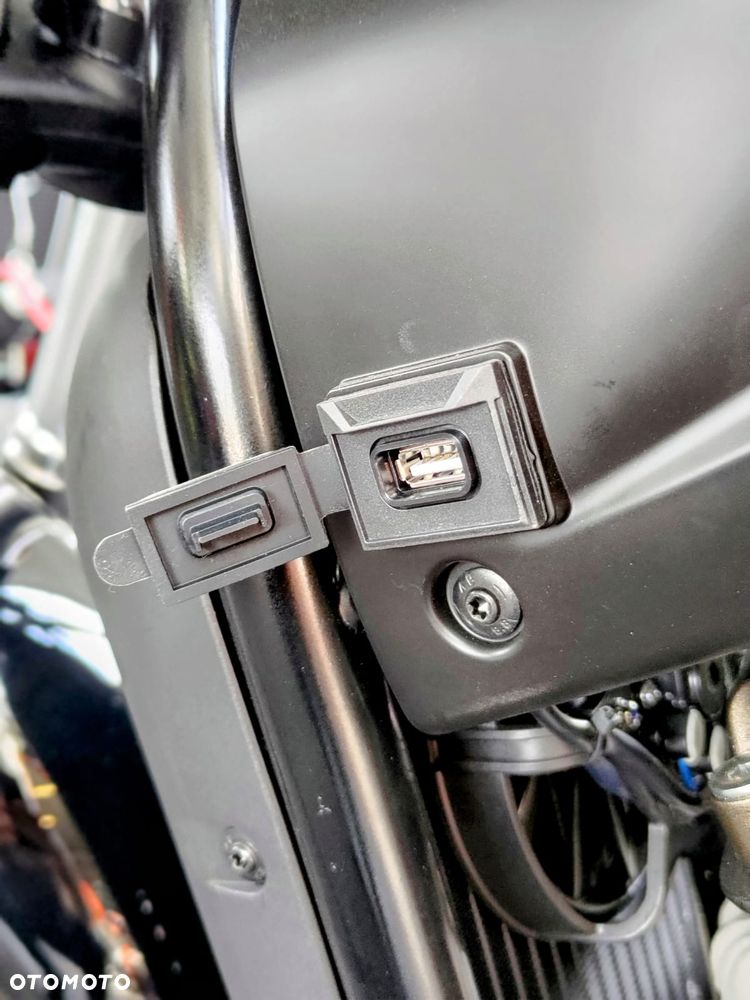 QJMOTOR SRV 125V - 12