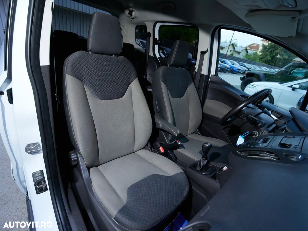 FORD Tourneo Courier 2019 — imagine 13