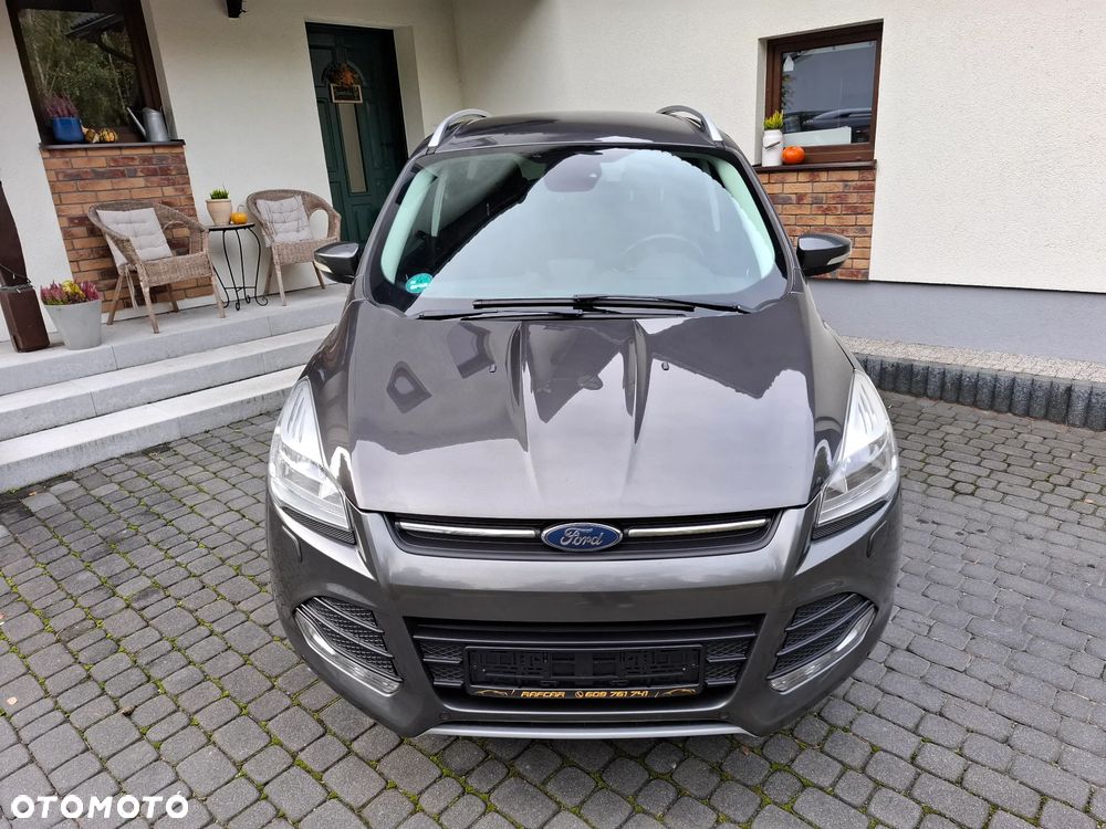 Ford Kuga 2.0 TDCi 2x4 Titanium - 2
