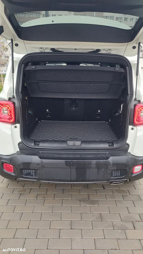 Jeep Renegade 1.3 Turbo 4x2 DDCT6 80th Anniversary - 9