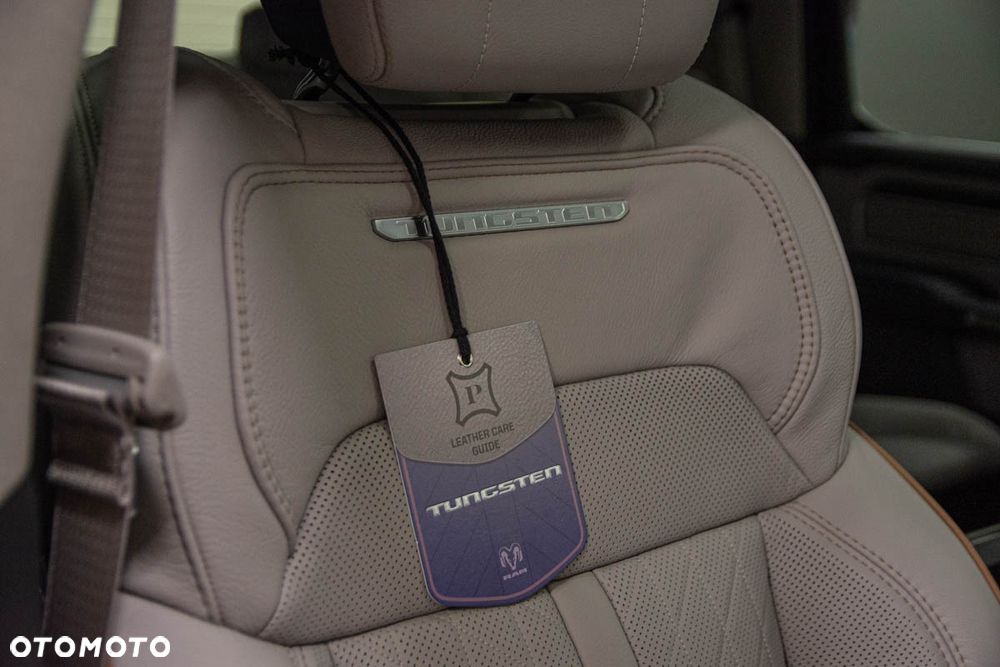 RAM 1500 Tungsten - 34