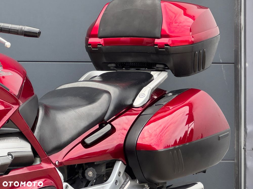 Honda ST - 27