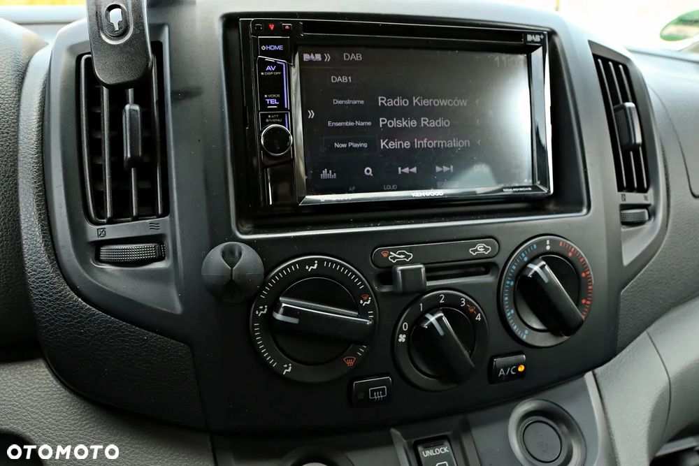 Nissan NV200 - 29
