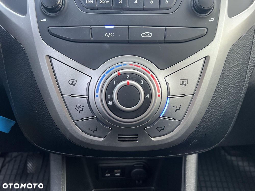 Hyundai ix20 - 18
