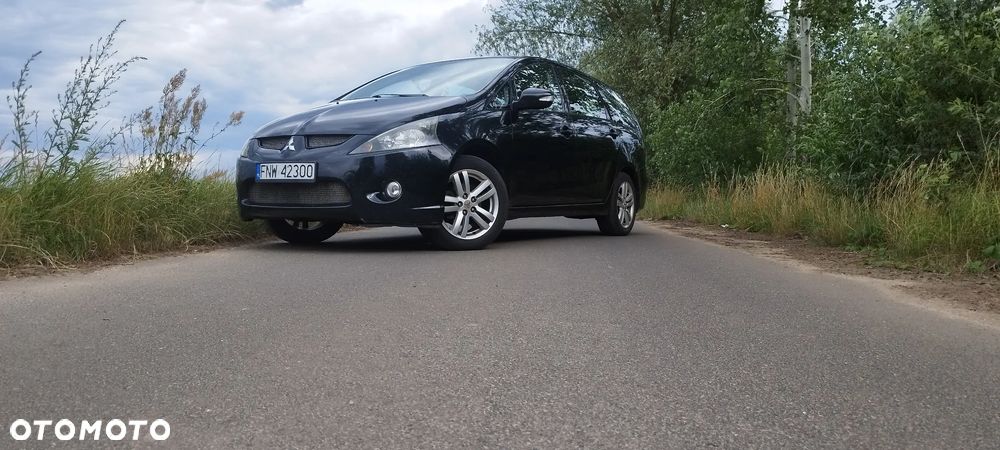 Mitsubishi Grandis 2.4 Intense - 2