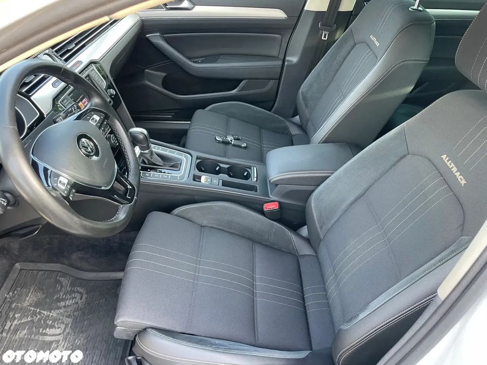 Volkswagen Passat Alltrack 2.0 TDI SCR 4Motion DSG (BMT) - 20