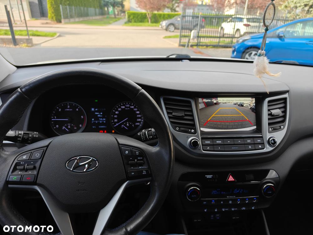 Hyundai Tucson blue 1.7 CRDi 2WD DCT Premium - 24