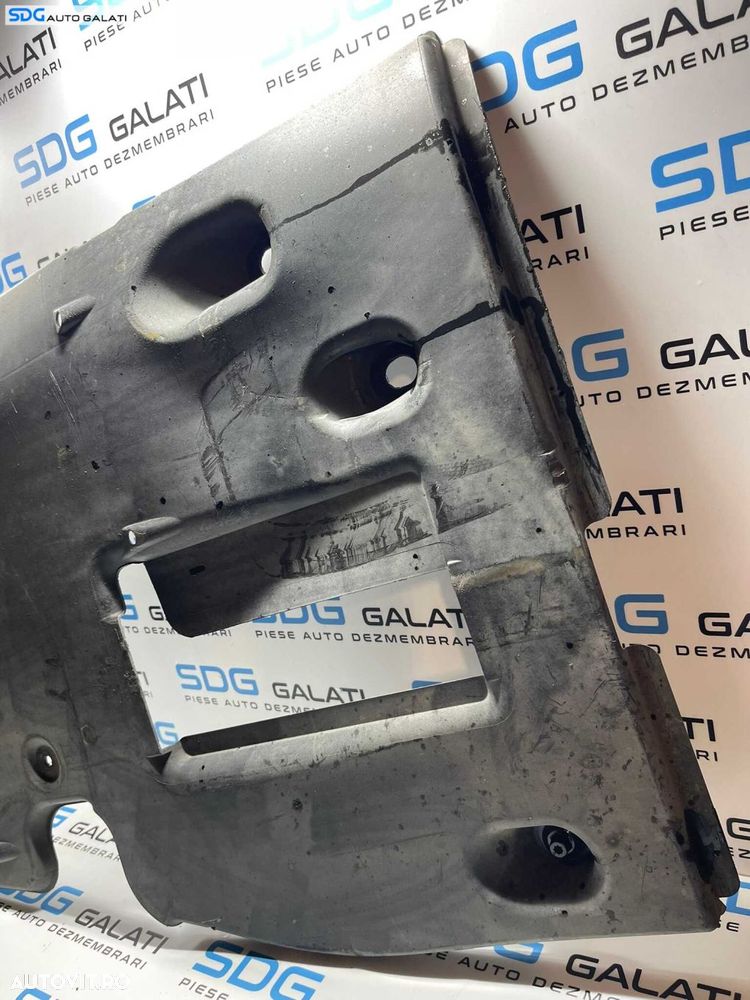 Scut Protectie Plastic Dreapta Caroserie Lexus IS IS220 2005 - 2013 Cod 58398-53010 - 2