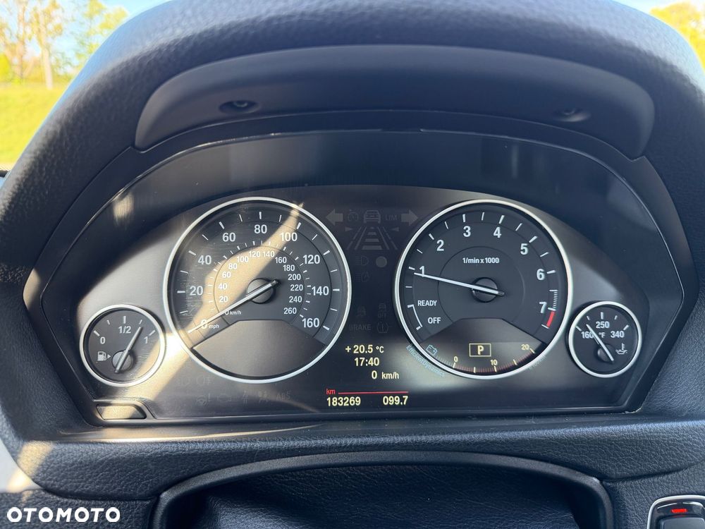BMW Seria 3 328i xDrive - 13