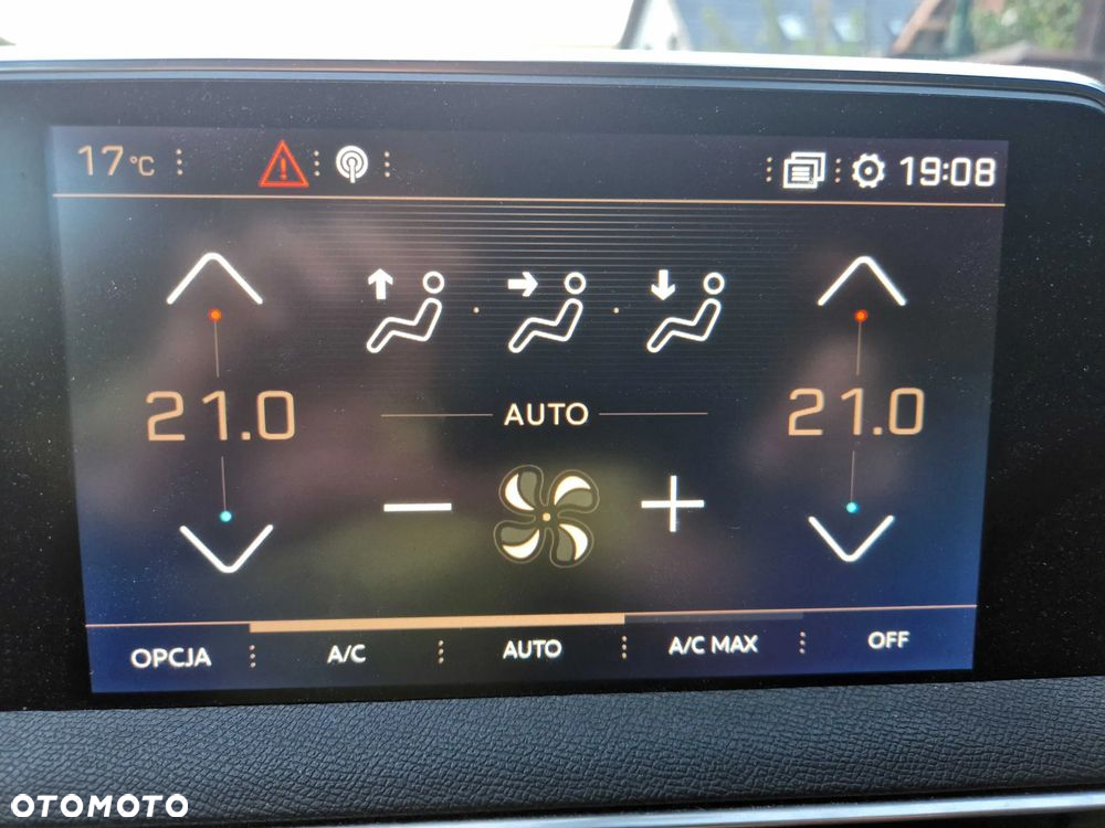 Peugeot 3008 1.6 PureTech GPF GT Line S&S EAT8 - 31