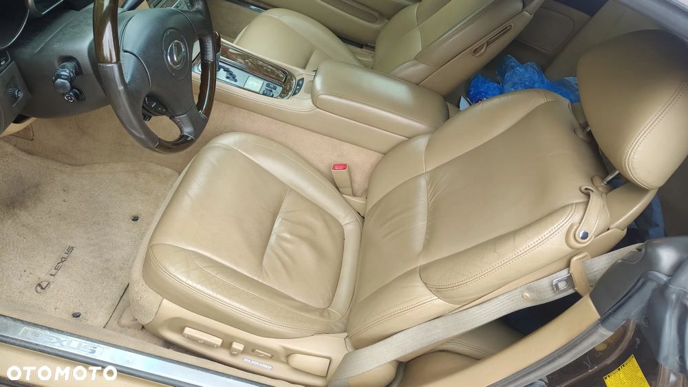 Lexus SC 430 - 23