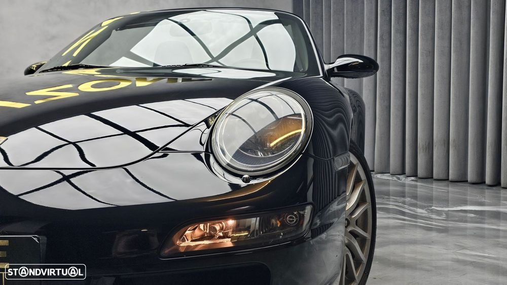 Porsche 911 (997) Carrera 4 S Cabriolet - 32