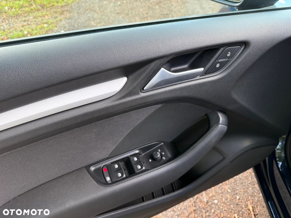 Audi A3 Sportback - 15