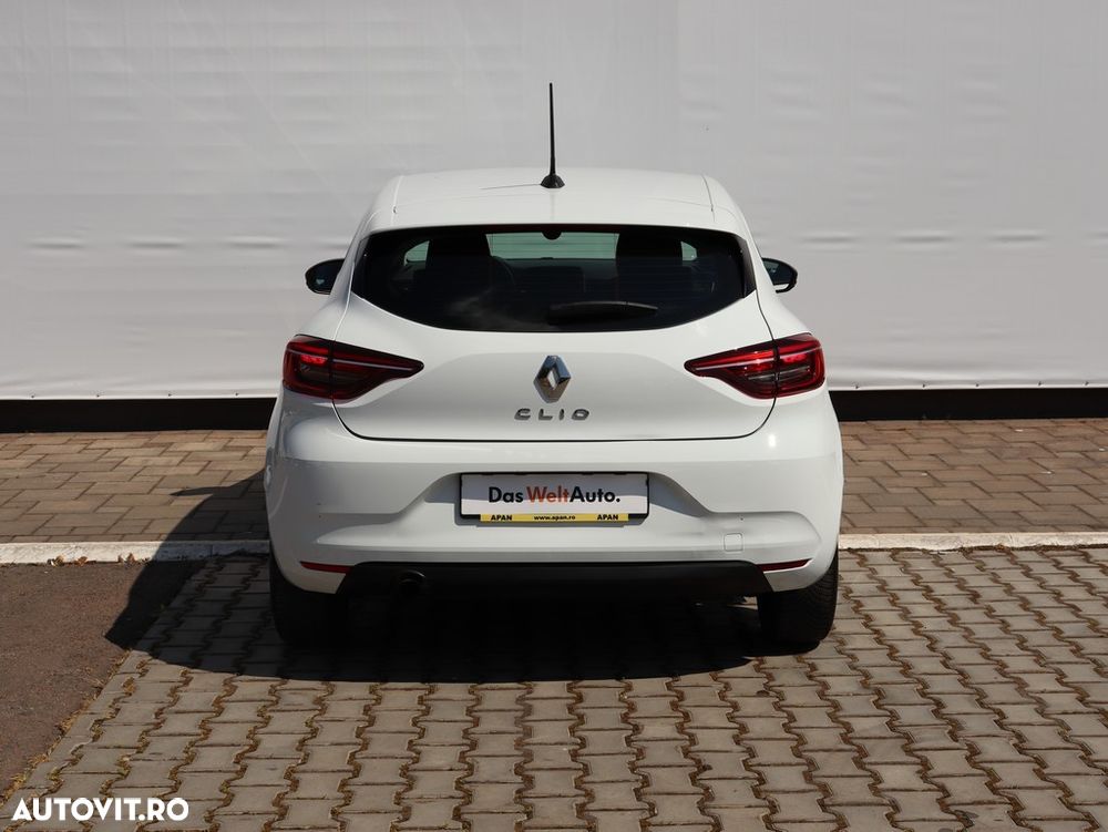 Renault Clio - 8