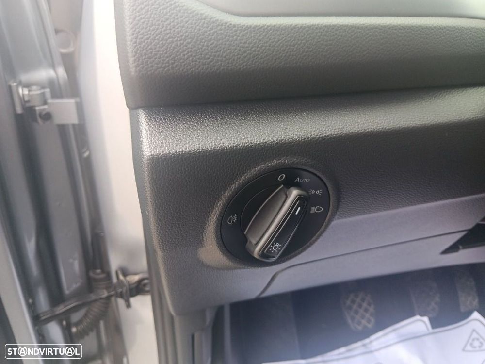 VW T-Roc 1.0 TSI Urban - 10