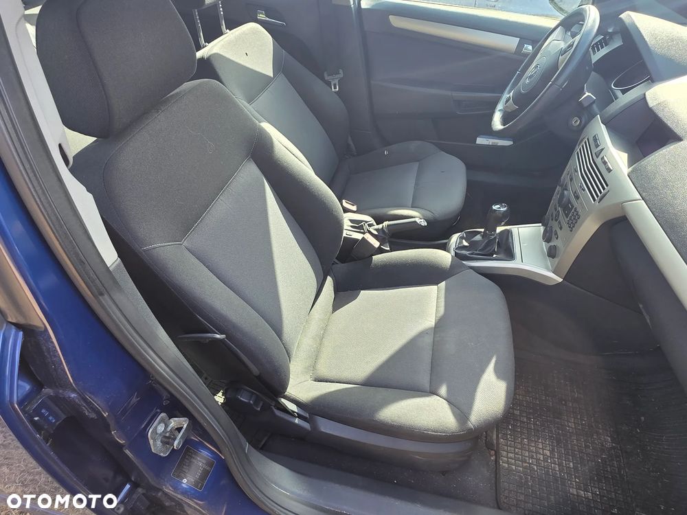 Opel Astra - 8