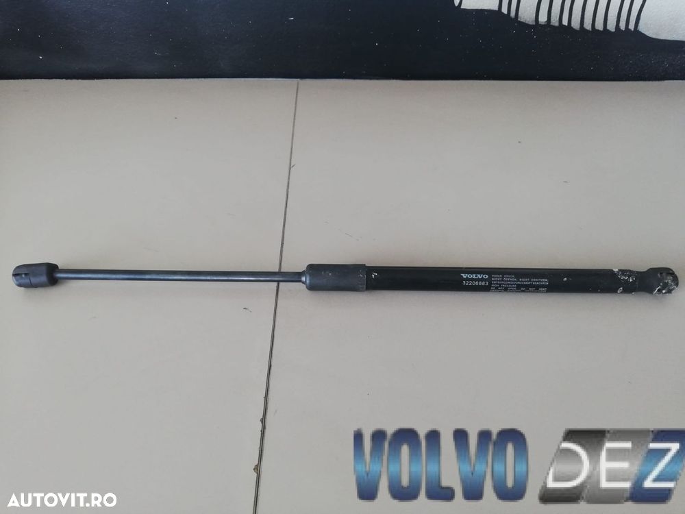 Amortizor capota Volvo XC40 32206883