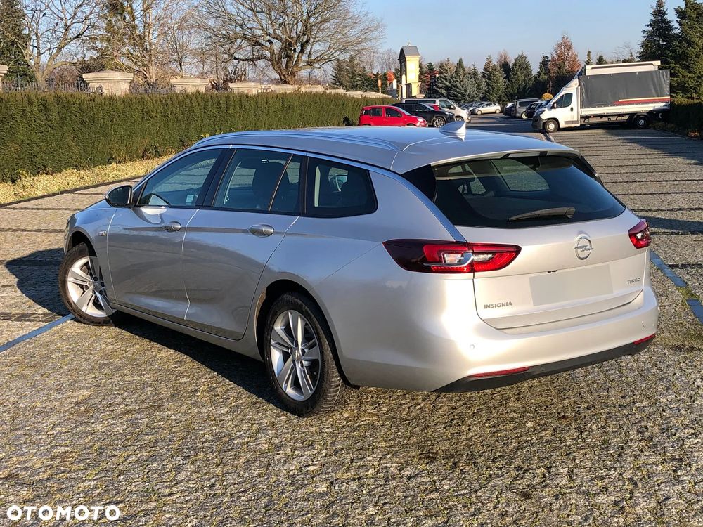 Opel Insignia - 22