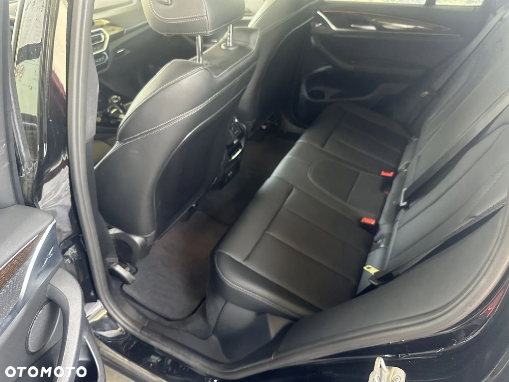 BMW X3 xDrive30i Luxury Line sport - 14