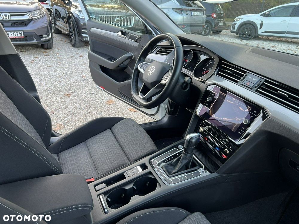 Volkswagen Passat 2.0 TDI EVO Business DSG - 16