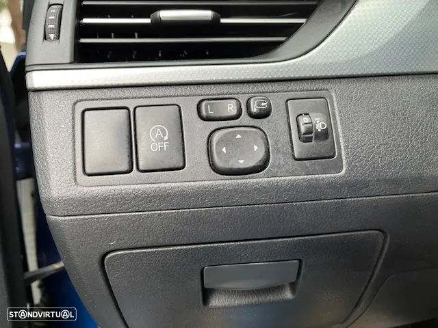Toyota Avensis Touring Sports 1.6 D-4D Exclusive+GPS - 12
