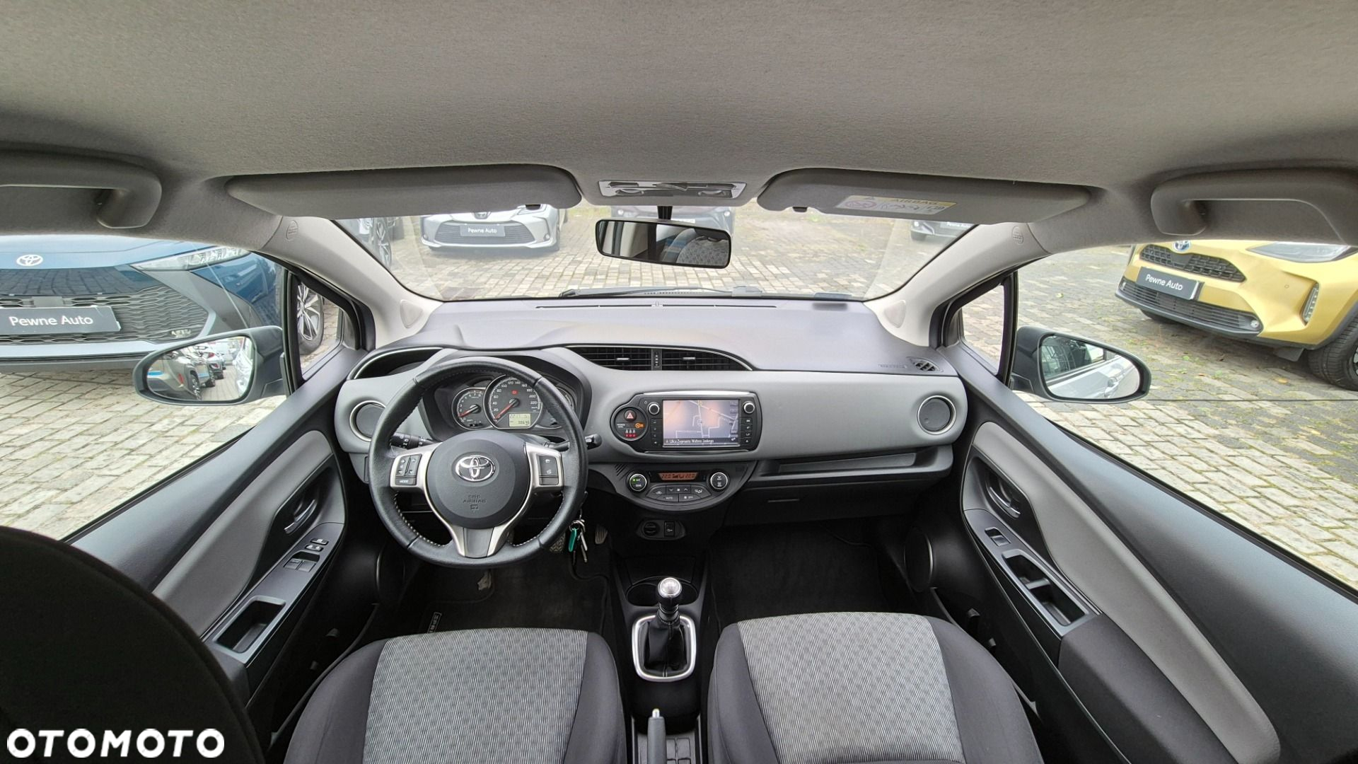Toyota Yaris - 18