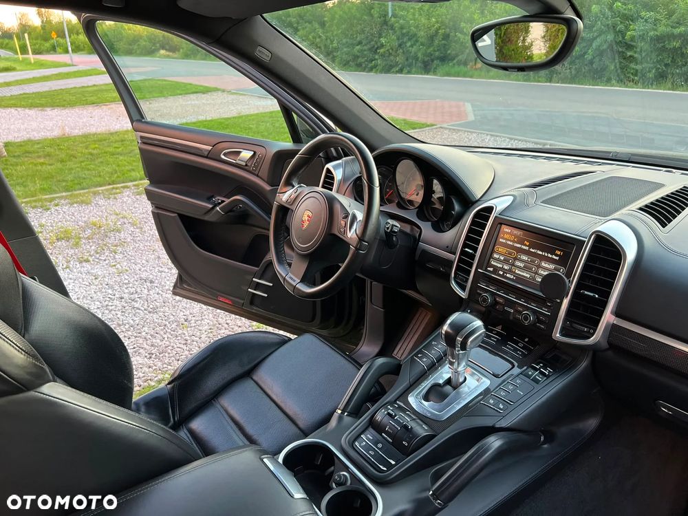 Porsche Cayenne - 11