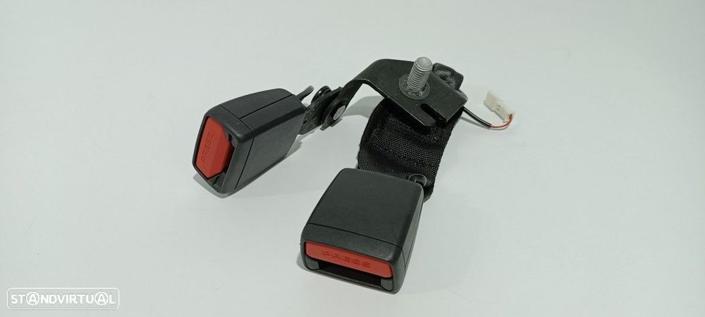 ENGATE DA CORREIA BMW SERIE 1 LIM. (F40) 118D M SPORT - 1