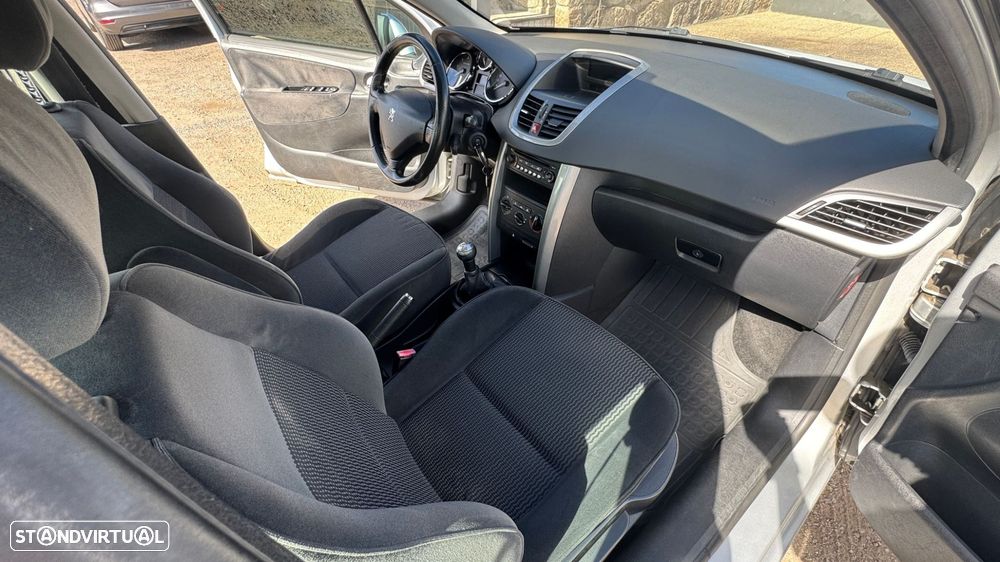 Peugeot 207 1.6 HDi Sport - 20