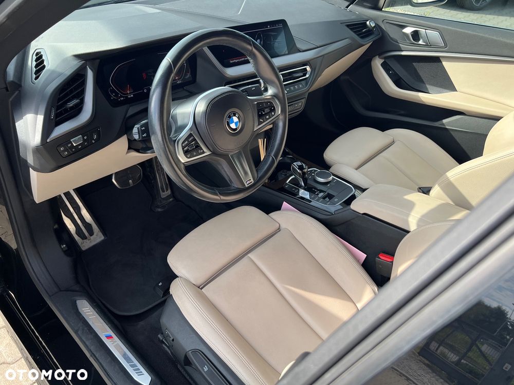 BMW Seria 2 218i M Sport - 6