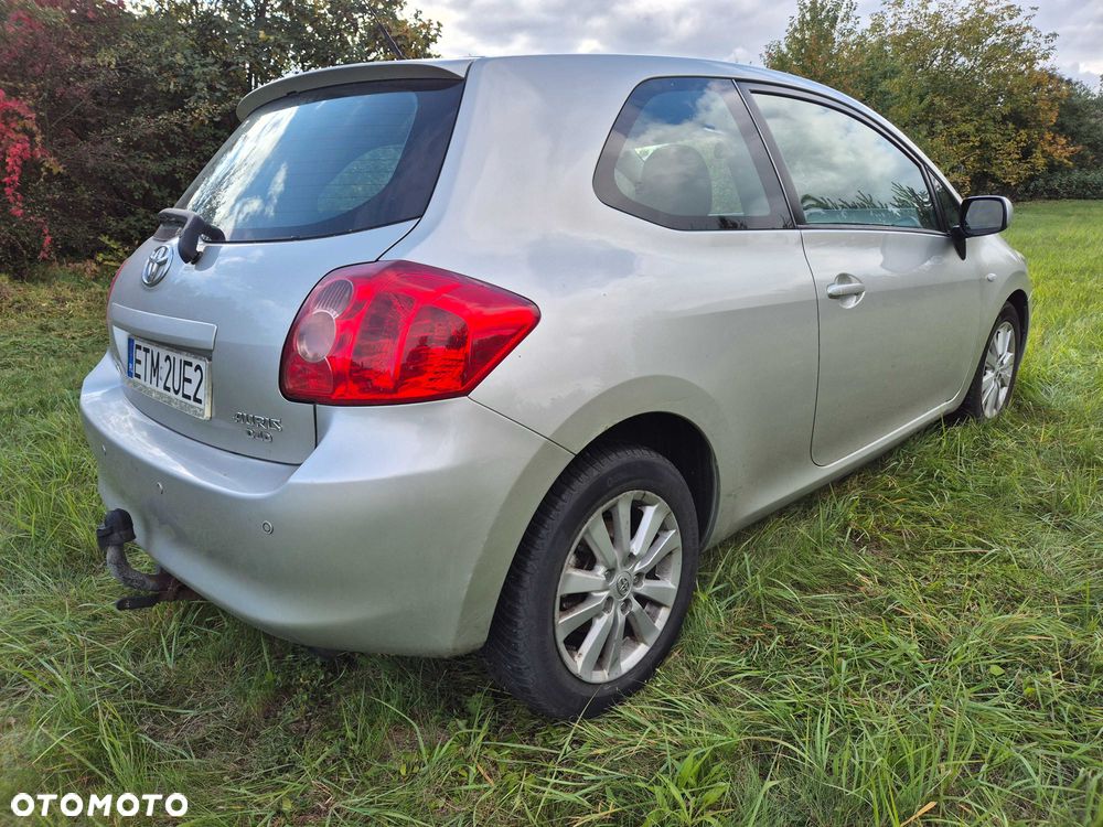 Toyota Auris - 4