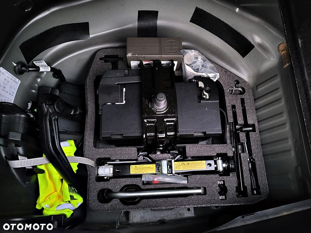 Audi A4 Limousine 2.0 TDI DPF Ambiente - 35