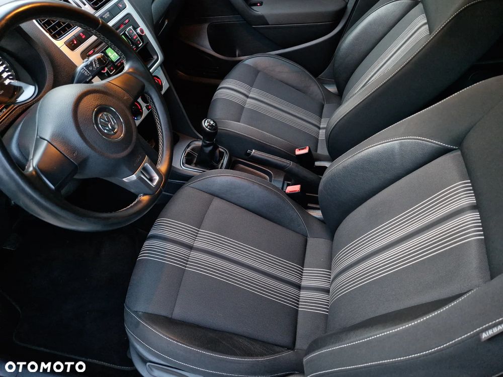 Volkswagen Polo 1.2 TSI MATCH - 17