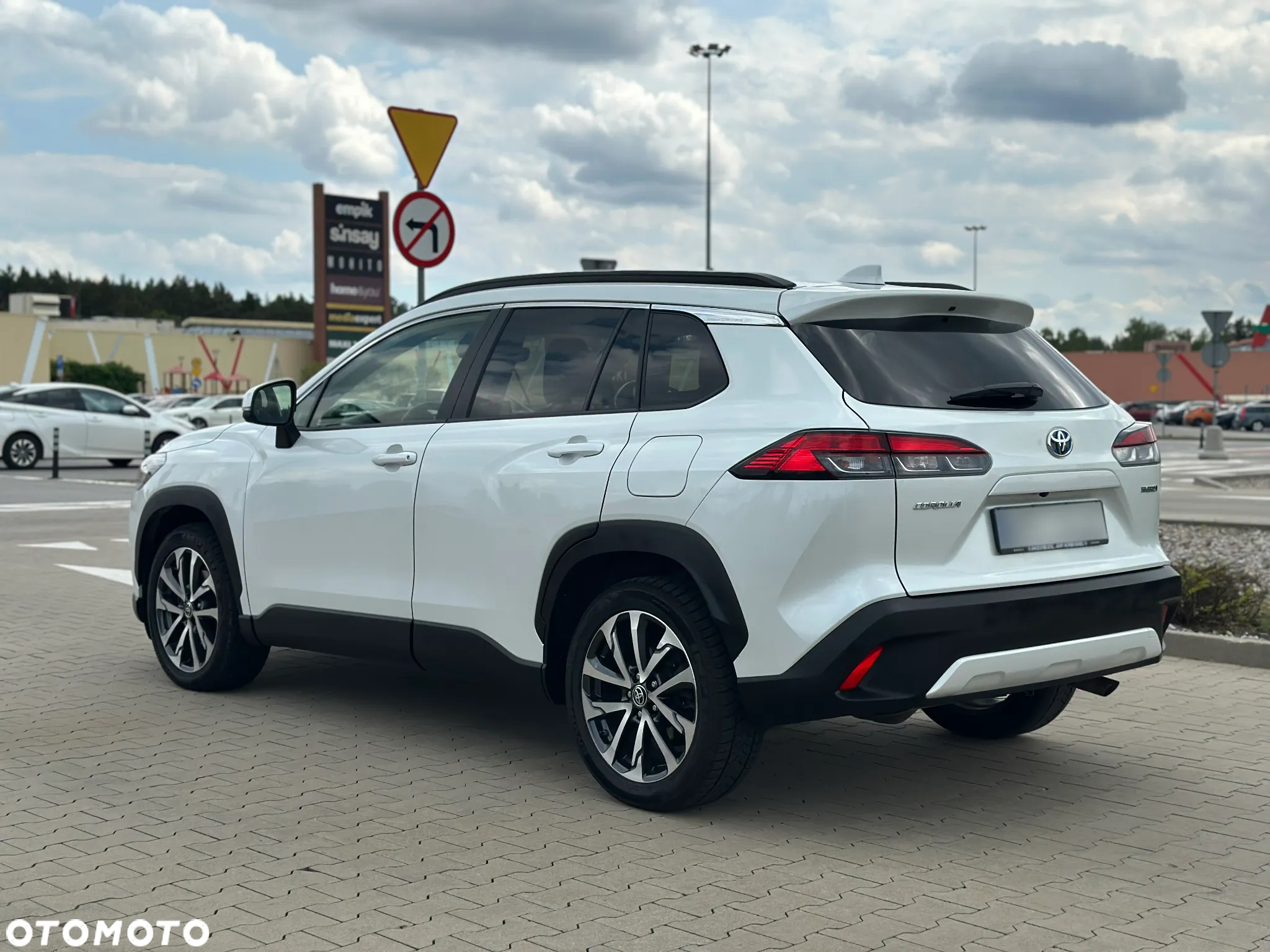 Toyota Corolla Cross 2.0 Hybrid Executive AWD - 3