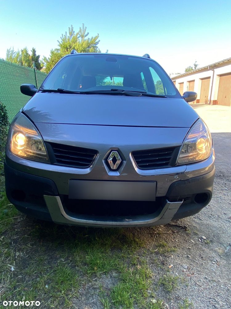 Renault Scenic 1.9 dCi FAP Conquest - 11