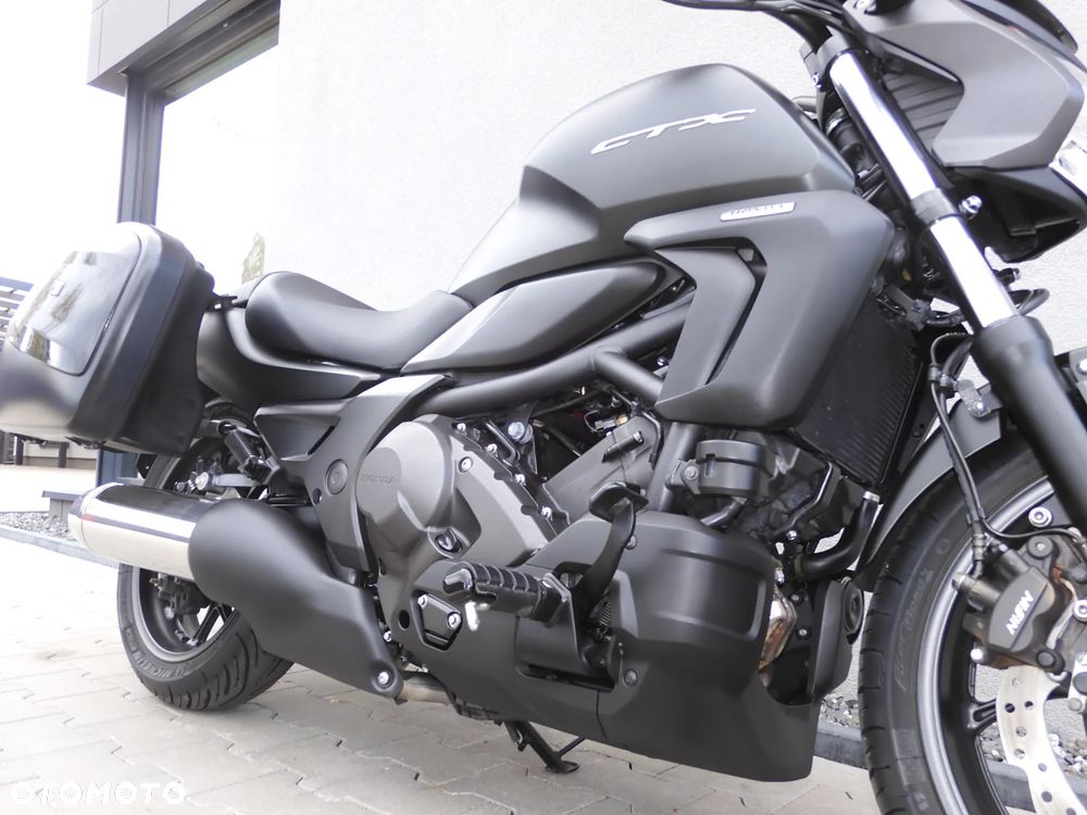 Honda CTX - 18