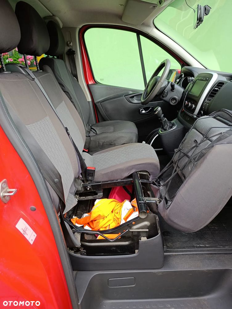 Renault Trafic 2.0 dCi - 15