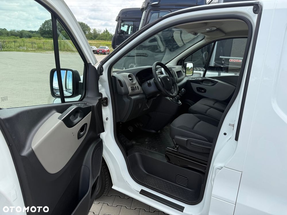Renault Trafic - 19