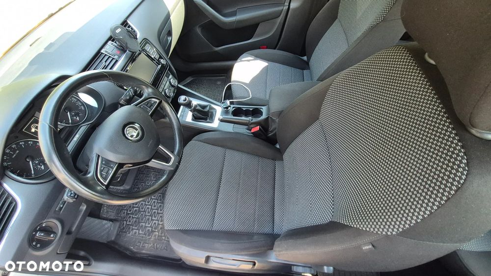 Skoda Octavia 1.6 TDI Joy - 5